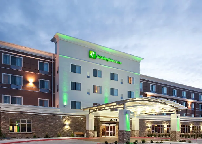 Holiday Inn & Suites -Airport By Ihg