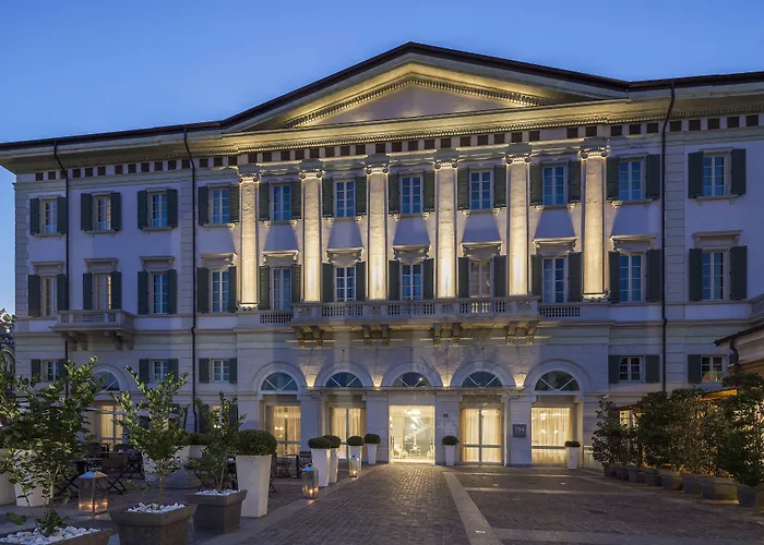Pet Friendly hotel: Avani Palazzo Moscova Milan Hotel