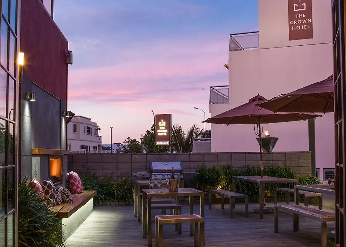 Luxury hotel only: The Crown Hotel