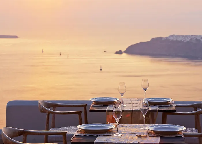Hotels with pool Gold Suites - Small Luxury s Of The World