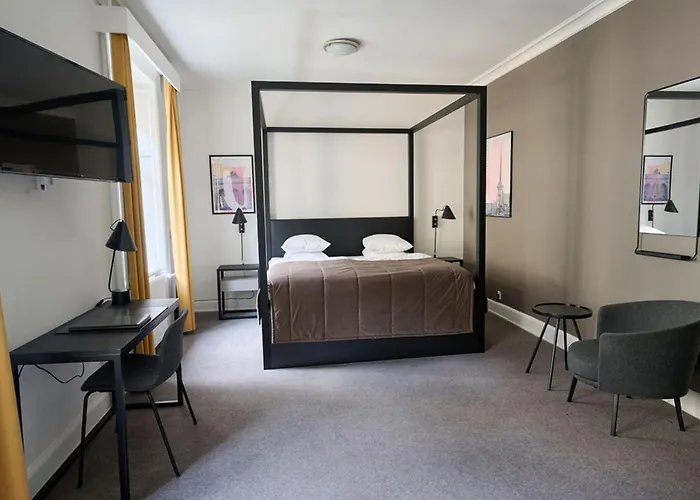 Pet Friendly hotel: Best Western Hotel Hebron