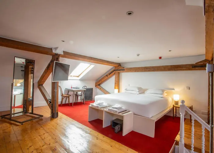 5 star hotels Kellys