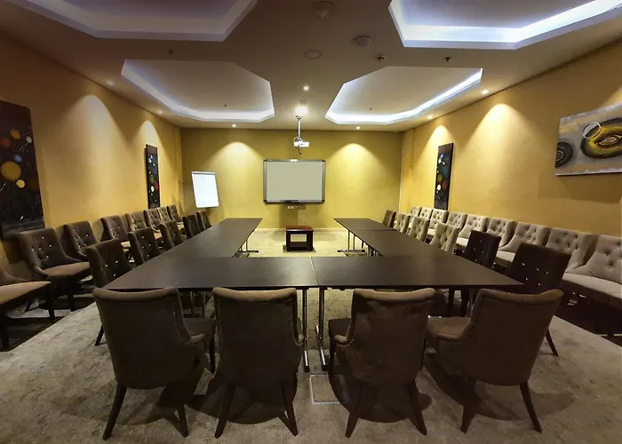 Signature Al Barsha