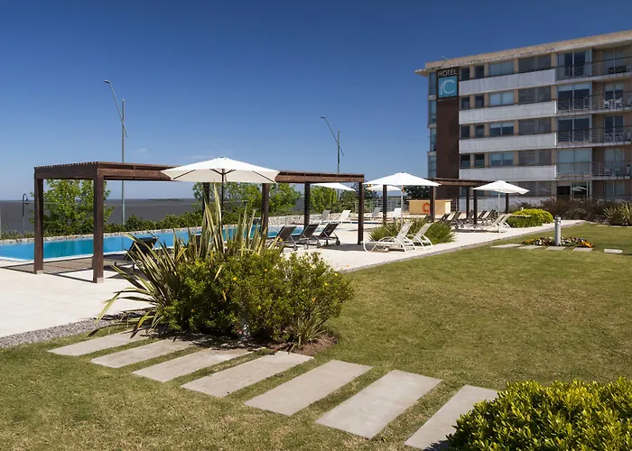 Real Colonia & Suites