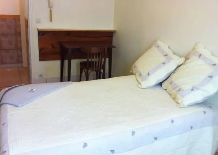 Hipotel Paris Bordeaux Menilmontant