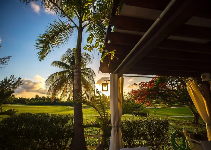 Las Gaviotas Hotel & Suites