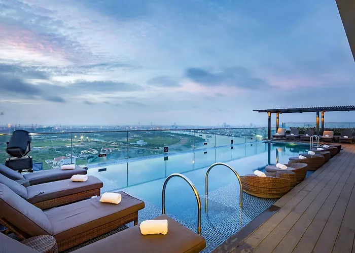 Liberty Central Saigon Riverside