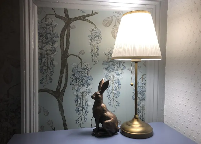 Resort: Newton House Oxford
