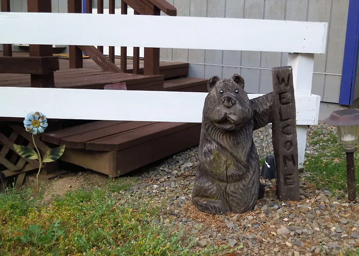 Luxury hotel only: Little Valley Inn