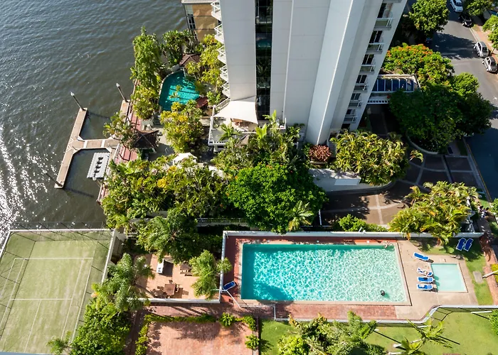 Pet Friendly hotel: Condor Apartments By Gold Coast Premium