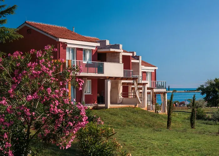 Apartments Katoro Plava Laguna