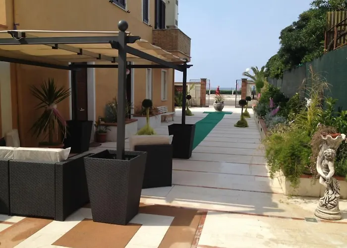 Hotel con vista: Hotel La Rosetta Scauri
