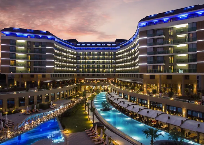 Resort: Aska Lara Resort & Spa Hotel