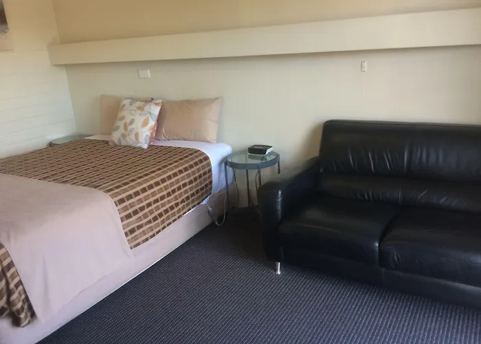 Ambassador Motor Inn