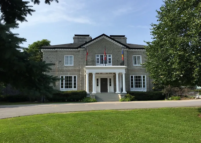 Pets Allowed Hotel Donald Gordon And Conference Centre
