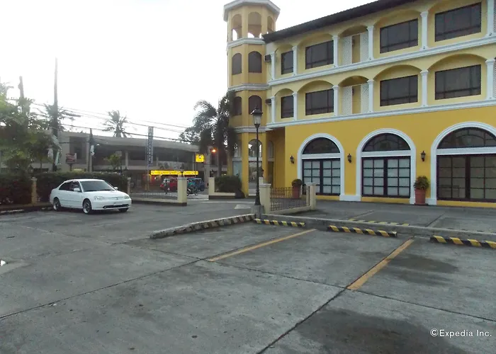 Design hotel Planta Centro Bacolod & Residences