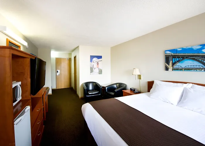 Motel: Riviera Motor Inn