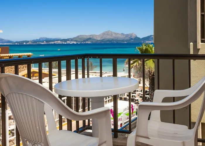 Hotel de playa: Apartamentos Charlys Can Picafort