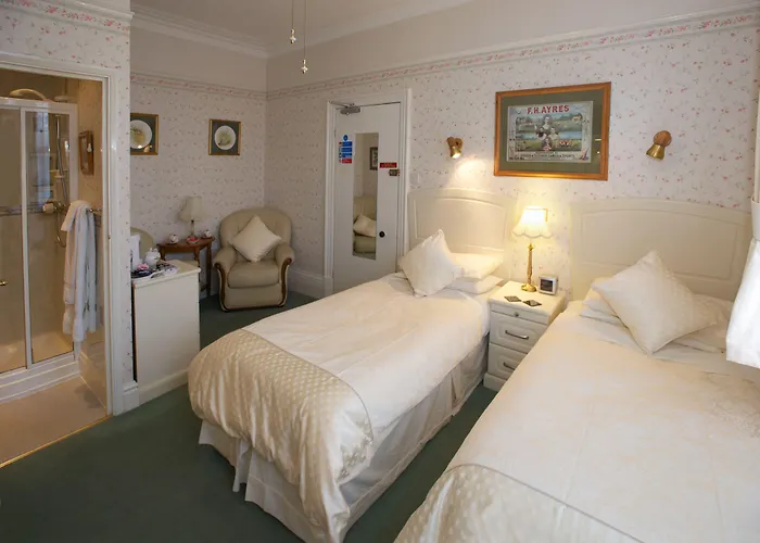 5 star hotels Barbican House