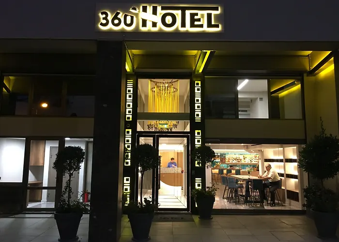 Hotel cerca del colegio: 360 Degrees