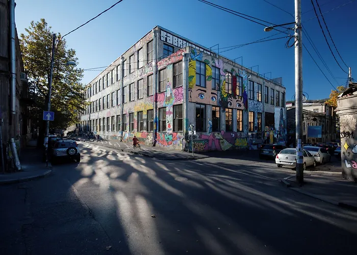 Hotel céntrico: Fabrika Hostel & Suites
