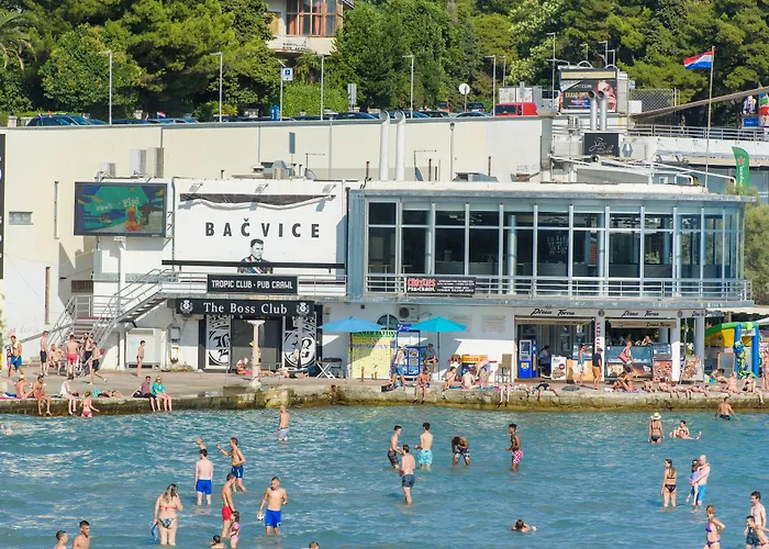 4 star hotel: Best Location Rooms