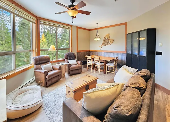 Timberline Lodges By Fernie Lodging Co