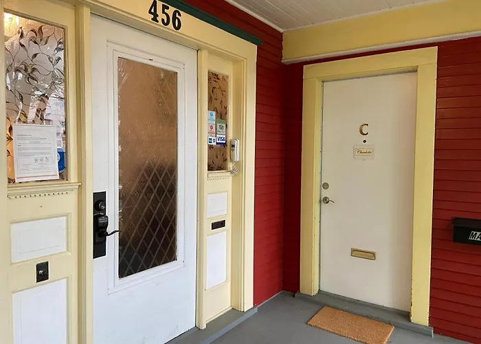 Cheap hotels Douglas Guest House