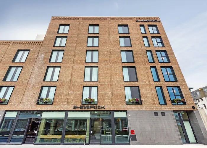 Cheap hotels Hendrick Smithfield