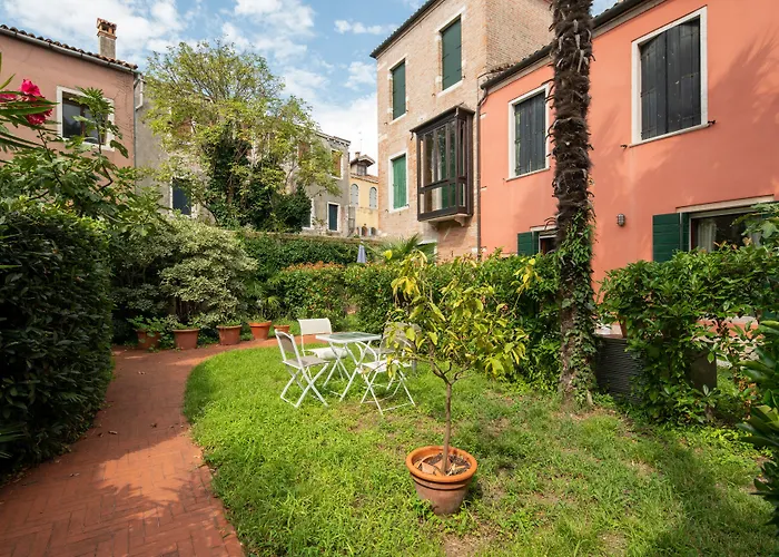 Hotel vicino al College: Garden Apartment