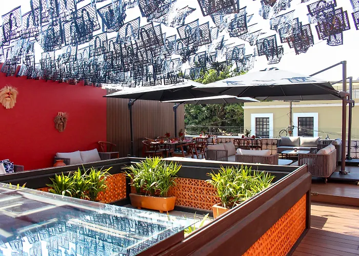 Casa Naila Boutique