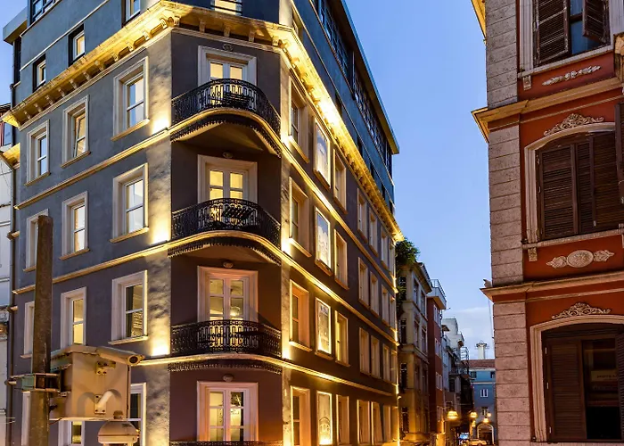 Petros Hotel