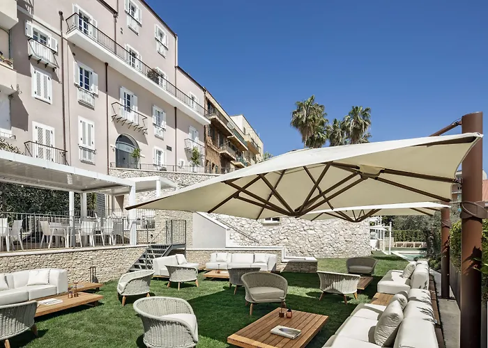 Hotel Con Piscina Casa Clàt - Boutique