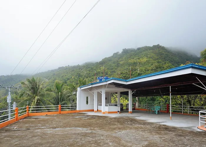 Hotel: C Star Travellers Inn