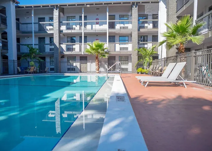 Motel: Rodeway Inn Near Ybor City - Casino