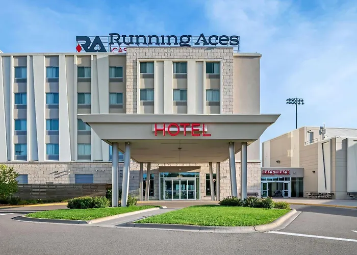 Family Hotel: Running Aces Hotel & Casino, Trademark Collection By Wyndham