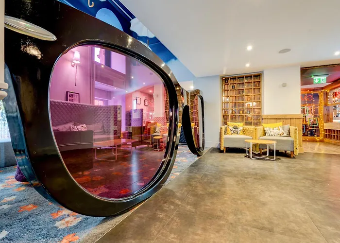 Manchester Portland By Sunday