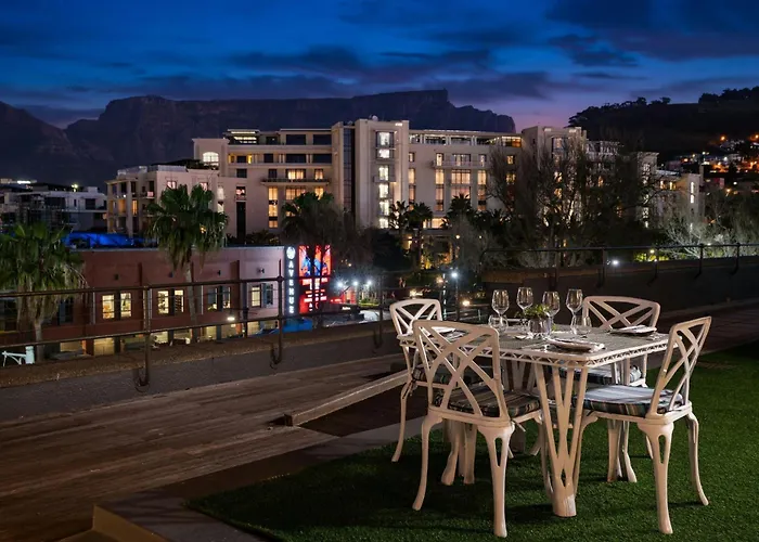 Protea Hotel By Marriott Cape Town Waterfront Breakwater Lodge