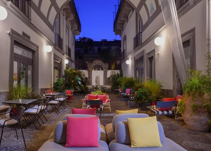 Hotel Piazza Bellini&Apartments