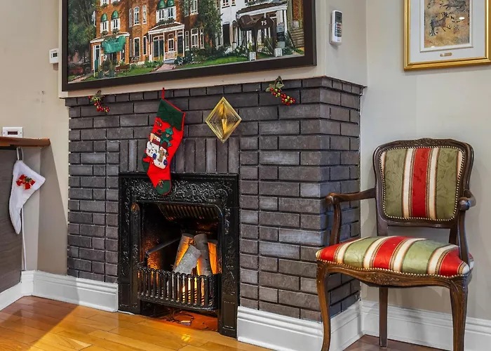 Motel: Hotel Charles-Alexandre - Par Aneyro