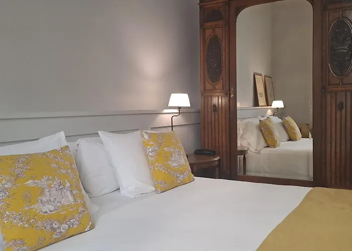 Hotel familiar: Circa 1905