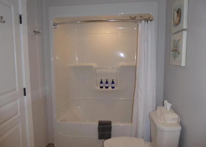 Boutique hotel only: Tattingstone Inn