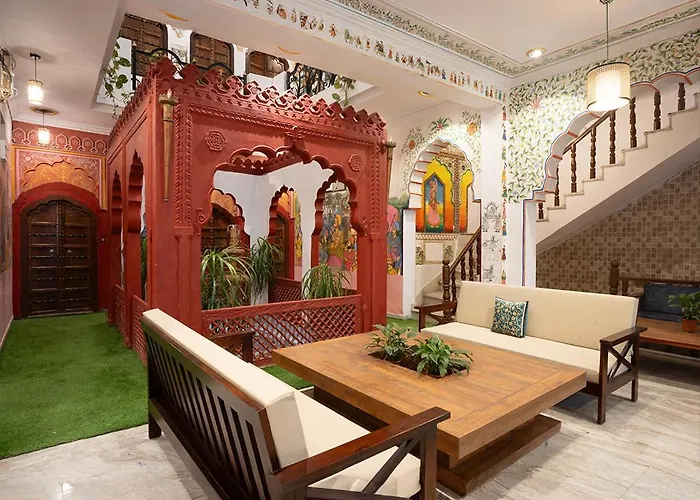 Hostel: Stamps By Eight Continents, Pushkar