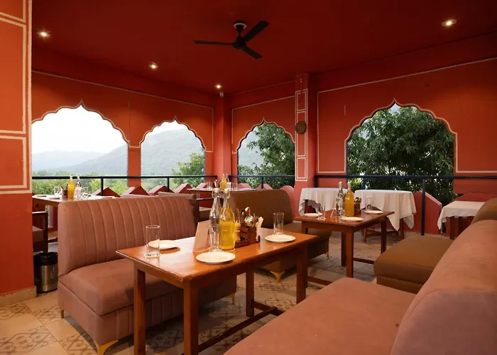 Hostel: Stamps By Eight Continents, Pushkar