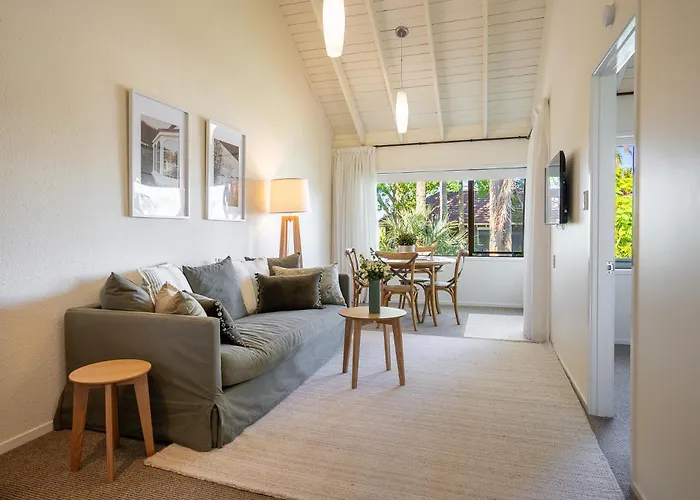 Resort: Emerald Inn On Takapuna Beach