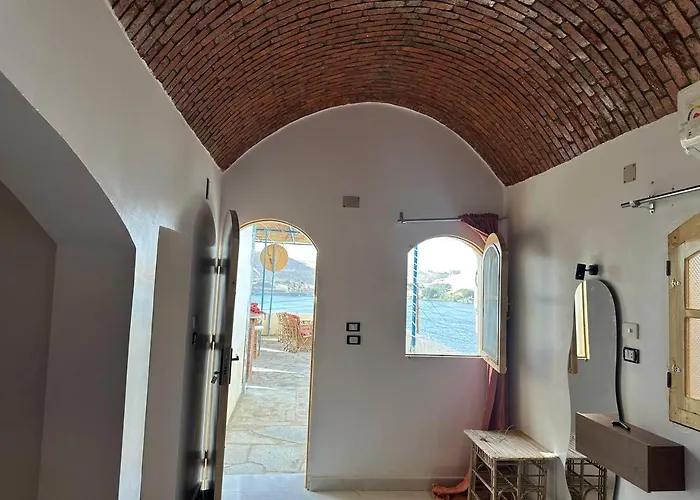 Family Friendly Hotels Queen House
