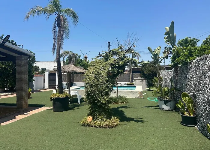 Hotel que admite mascotas: Casa con Piscina en Sanlucar de Barrameda
