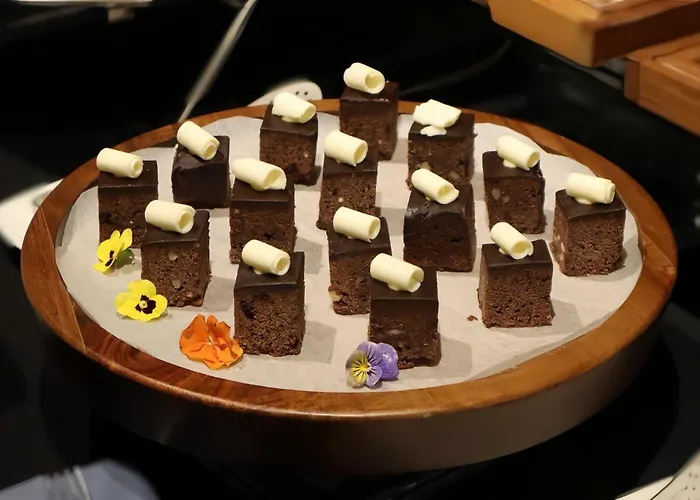 Luxe hotel: M City Hotel Saigon - Complimentary Afternoon Tea Served Daily