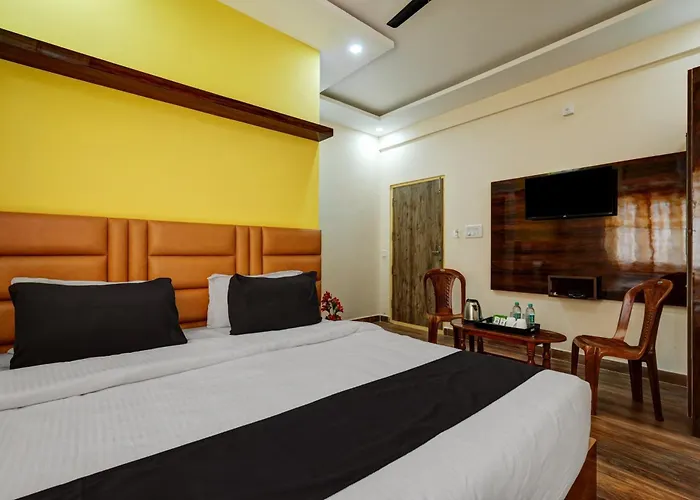 4 star hotel: Collection O Utsav Grand