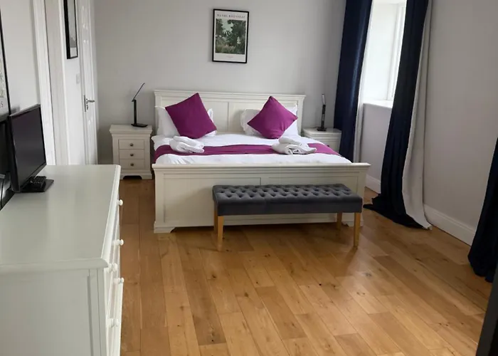 Apartment: The Unicorn